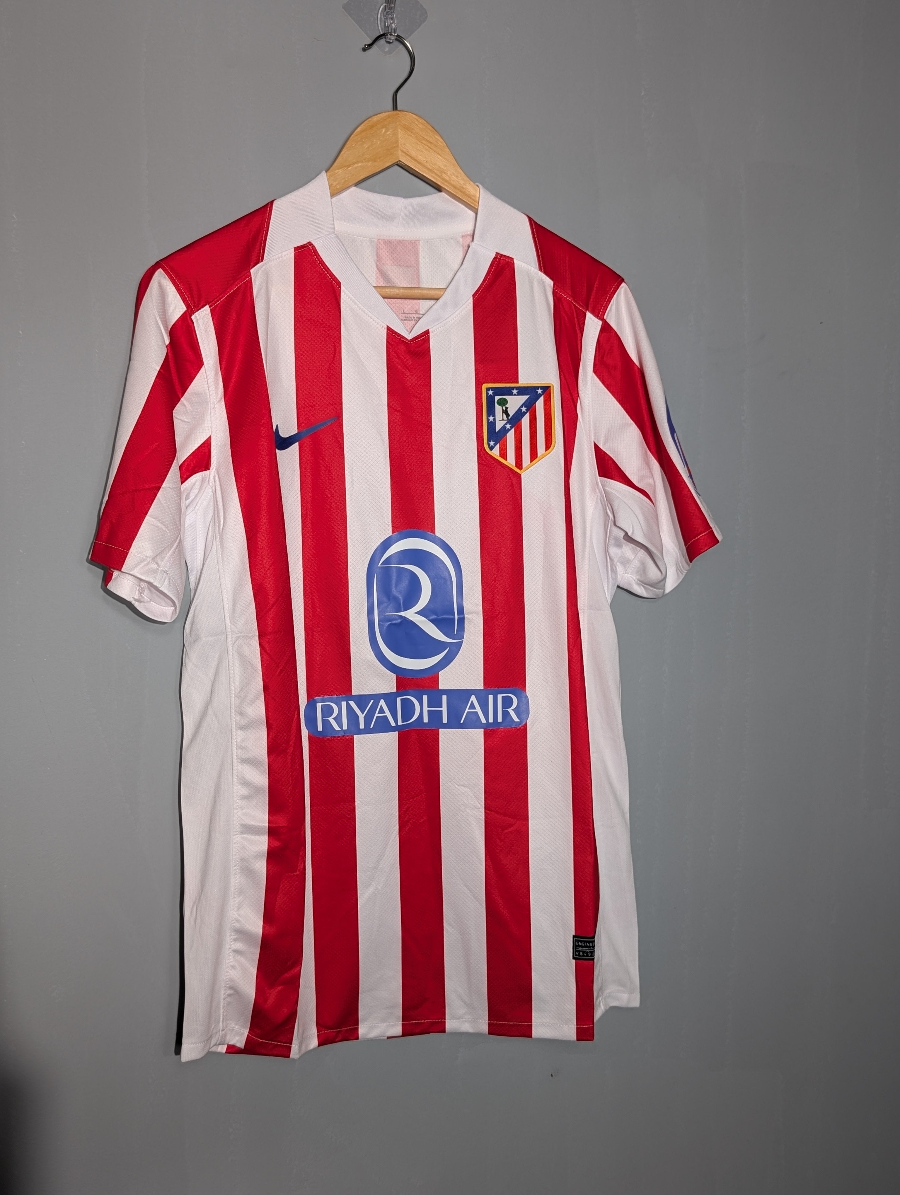 Atletico Madrid Home Fan Edition Jersey 2025/26
