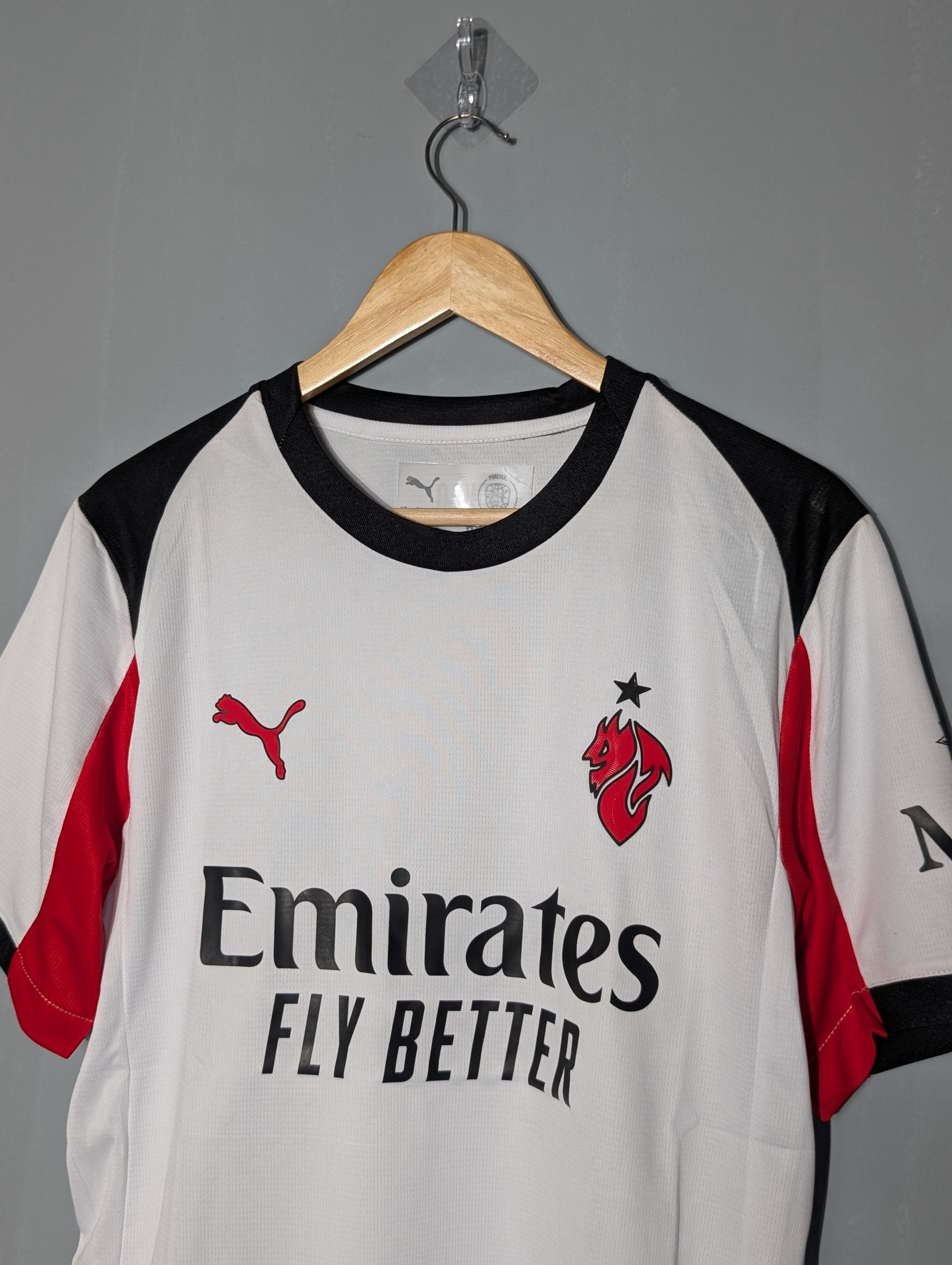 AC Milan Away 25-26 Fan