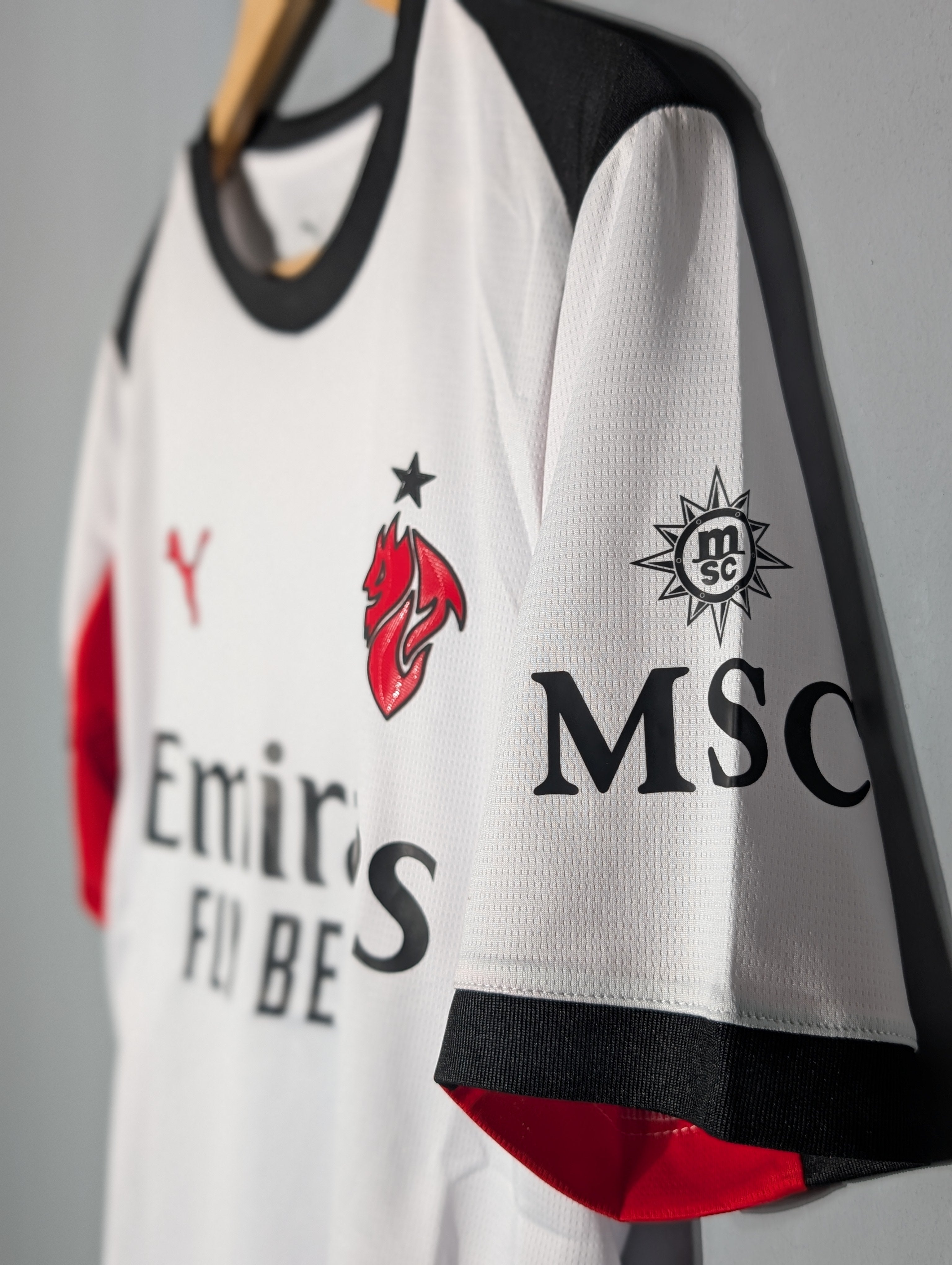 AC Milan Away 25-26 Fan
