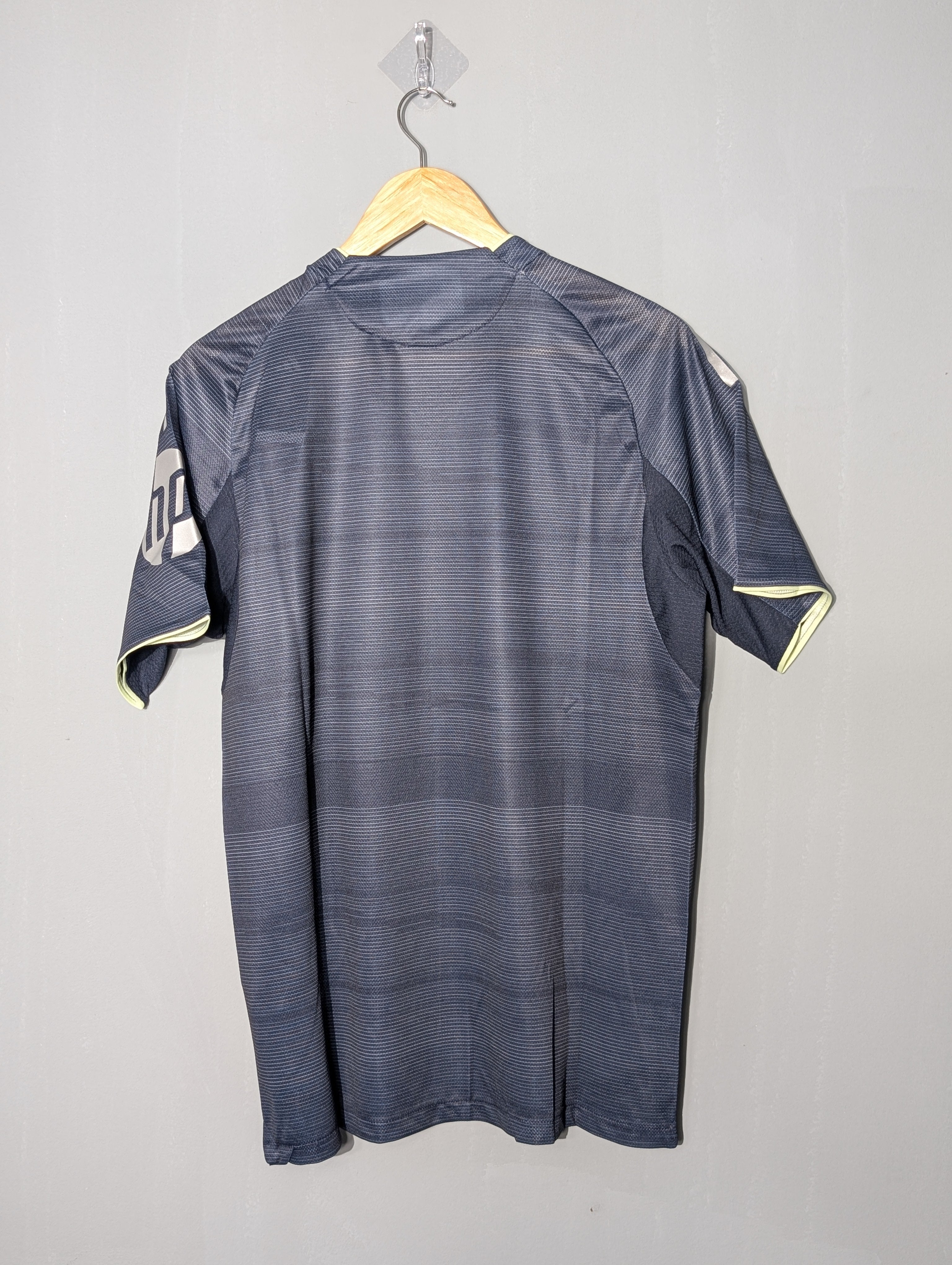 Real Madrid Away 25-26 player