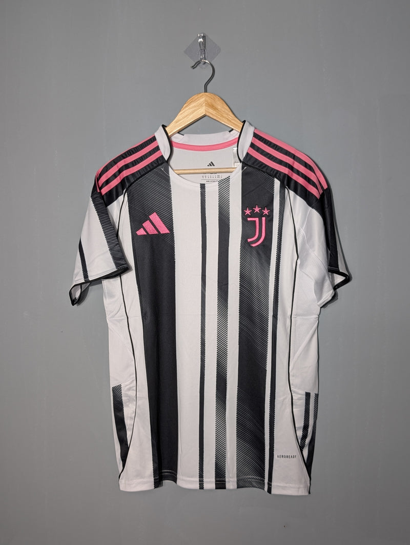 Juventus 2025/26 Home Jersey — Fan Edition