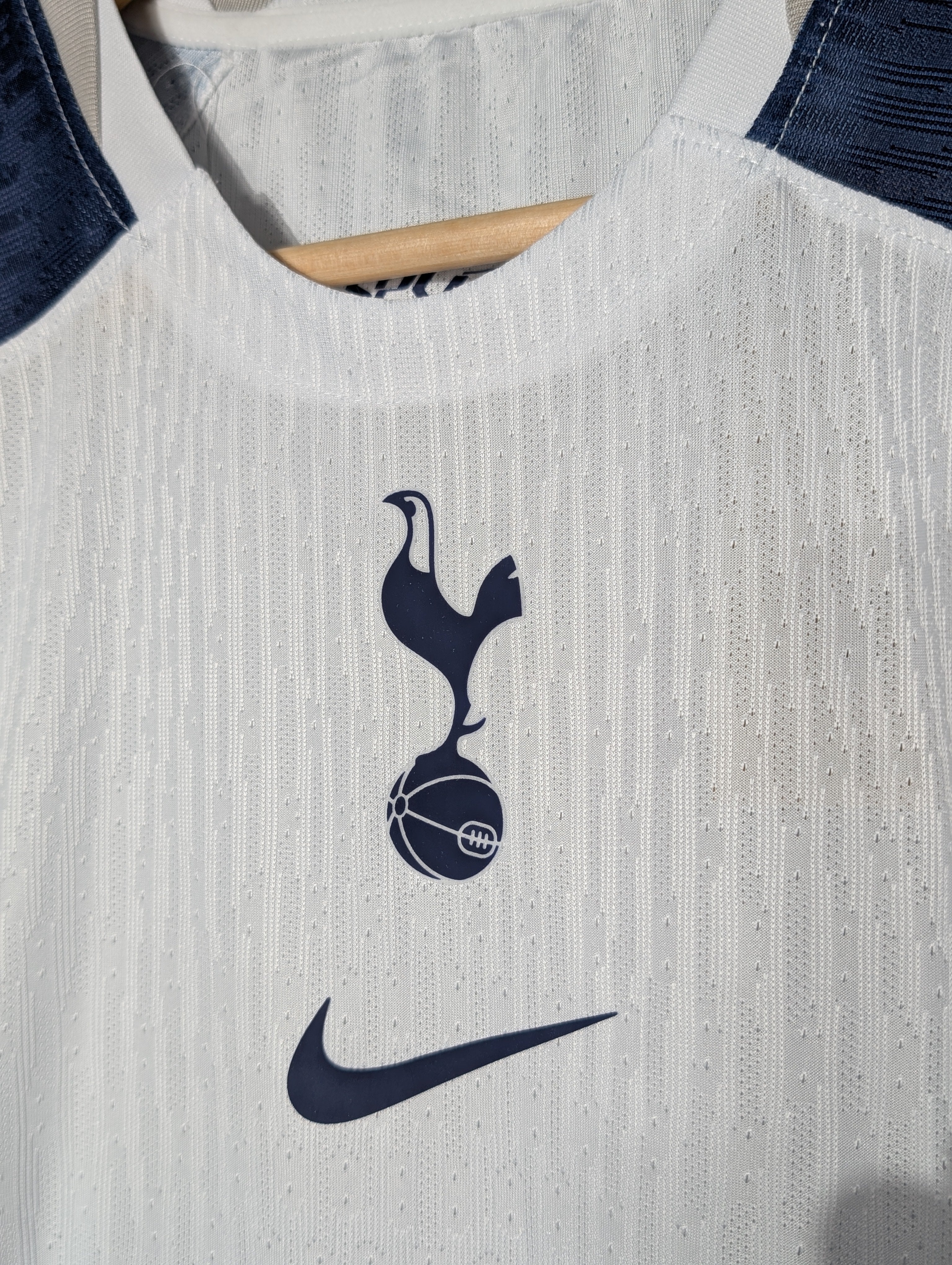 Tottenham Home 25-26 player