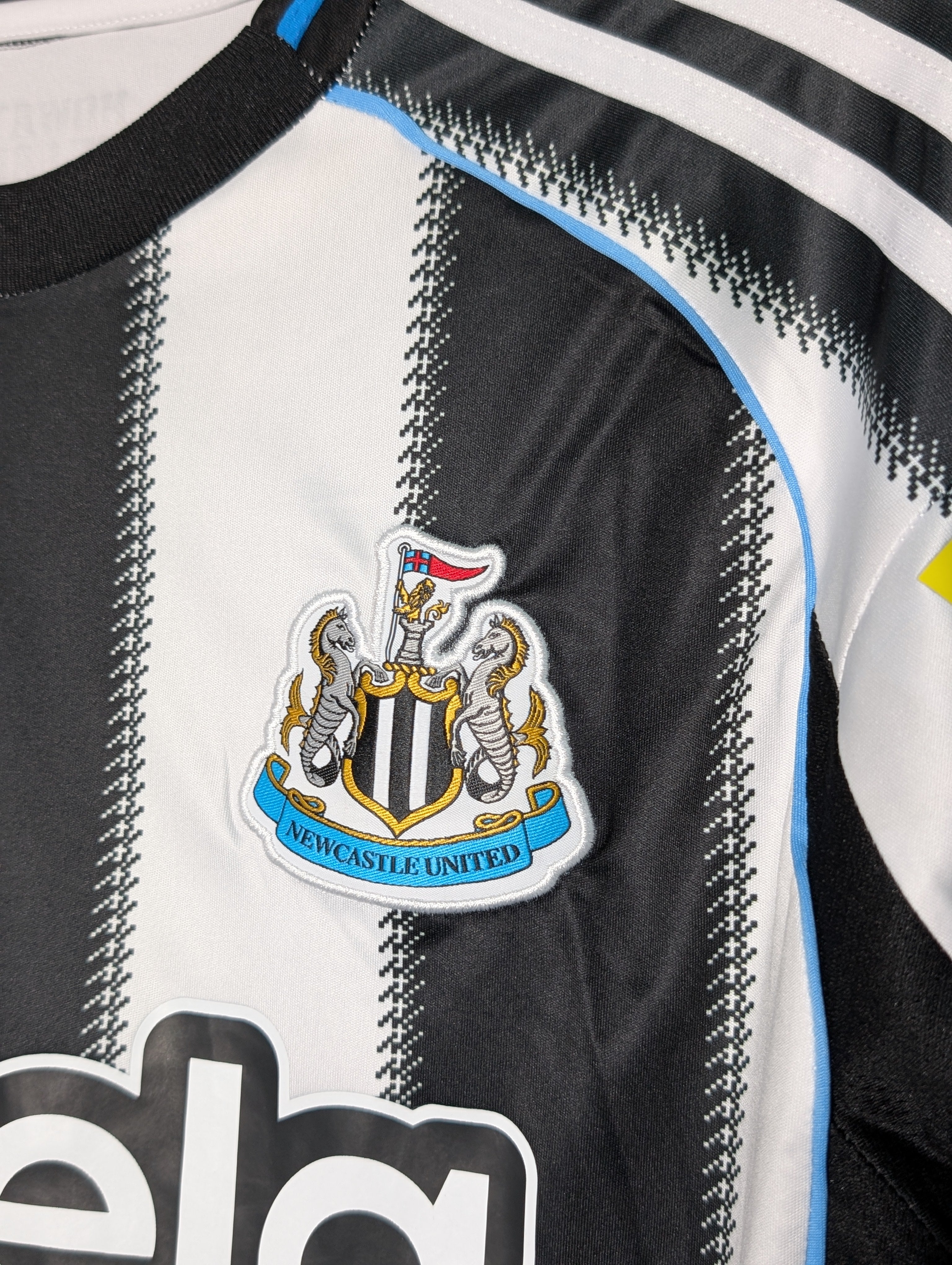 Newcastle FC Home 25-26 Fan