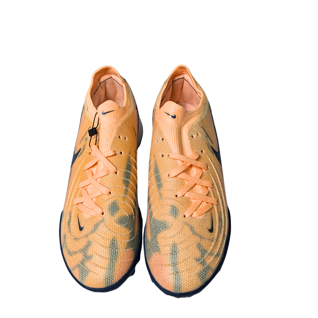 Phantom GX2 Football Turf