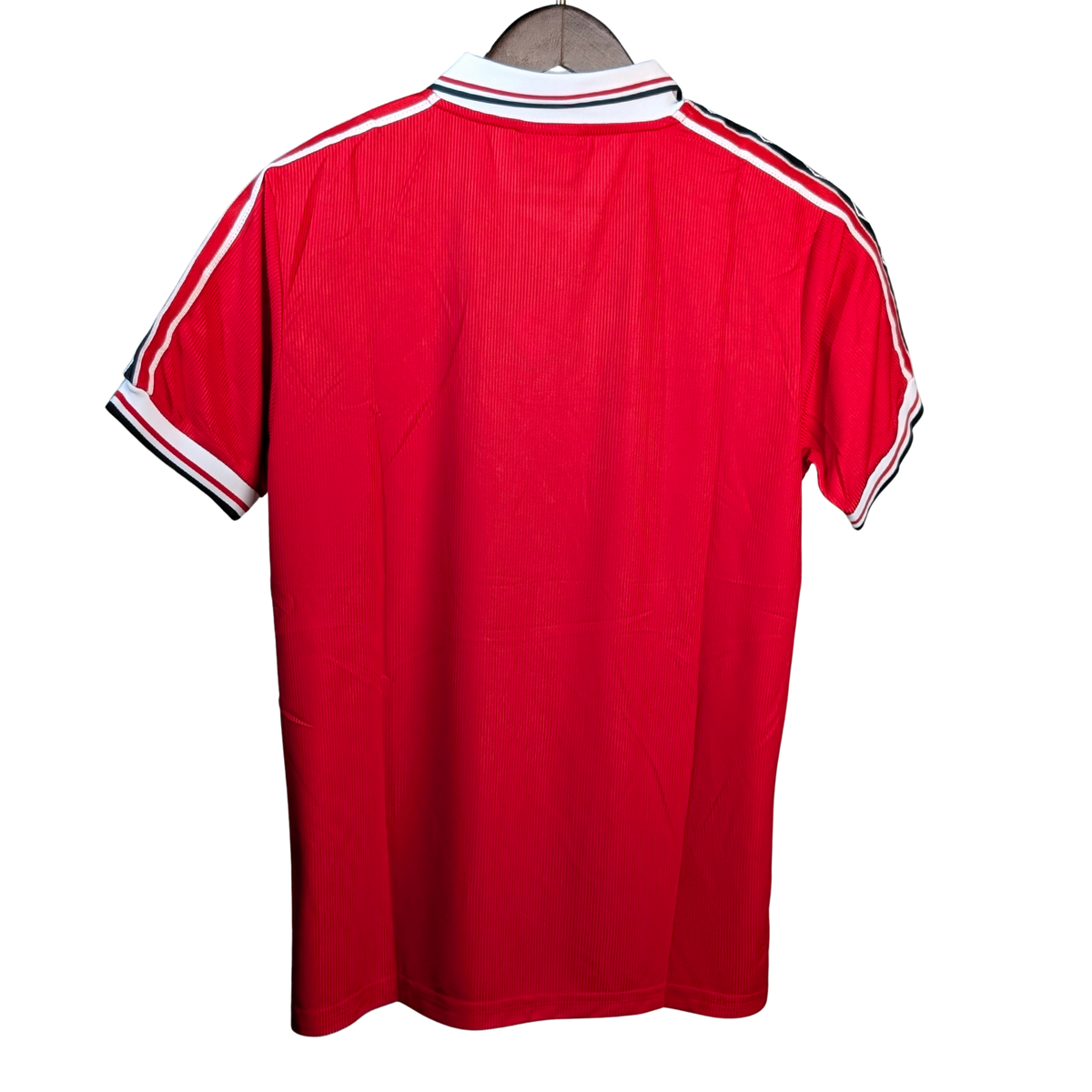 Manchester United 1998 Retro Jersey, full view from another angle 2 | BYSPORTS