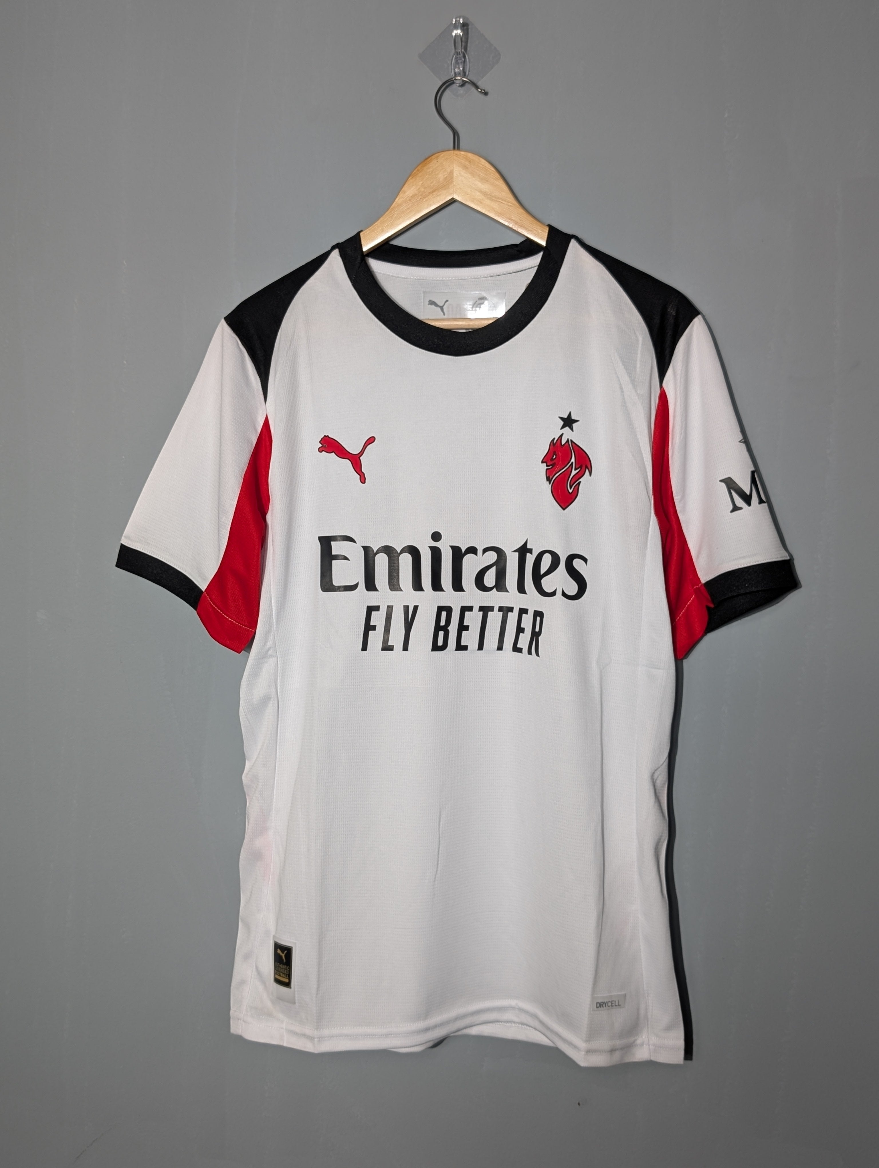 AC Milan Away 25-26 Fan
