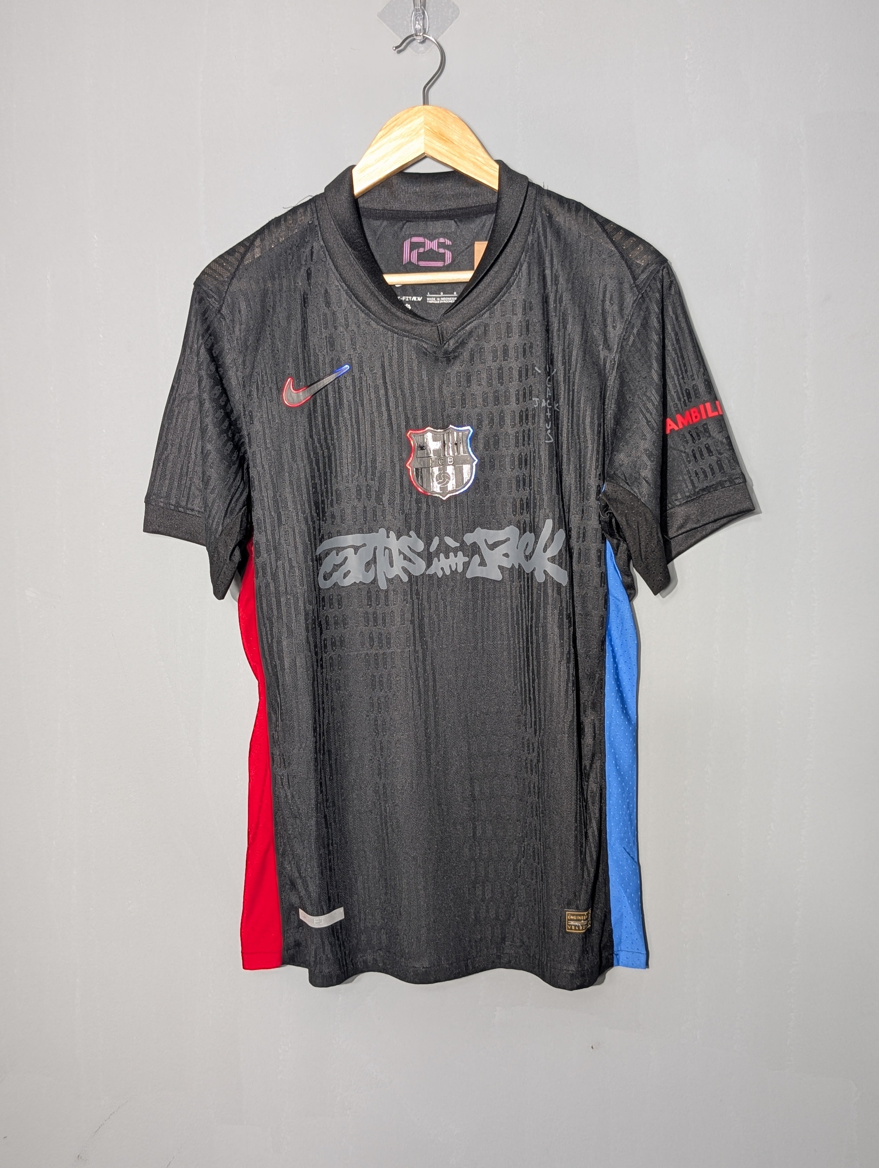 Barcelona home 24-25