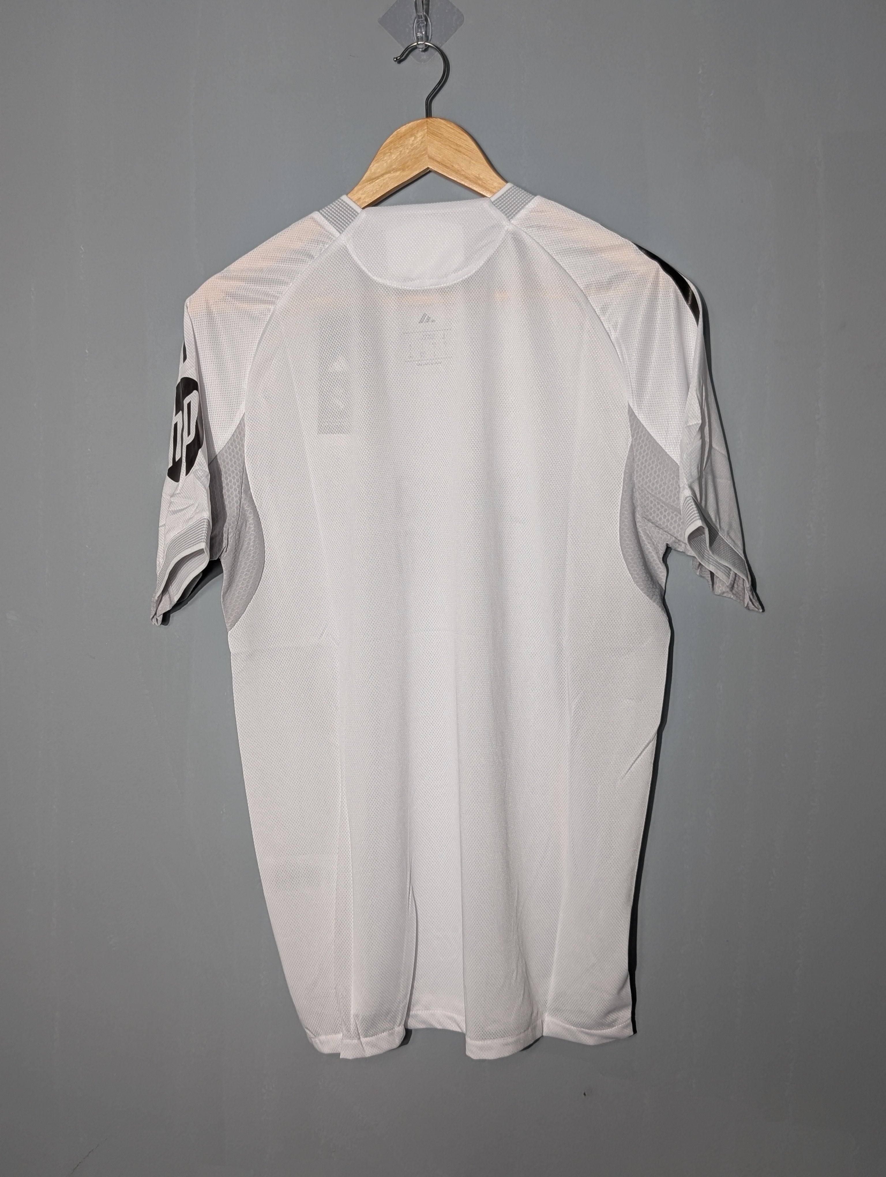 Real Madrid Home 25-26 Player