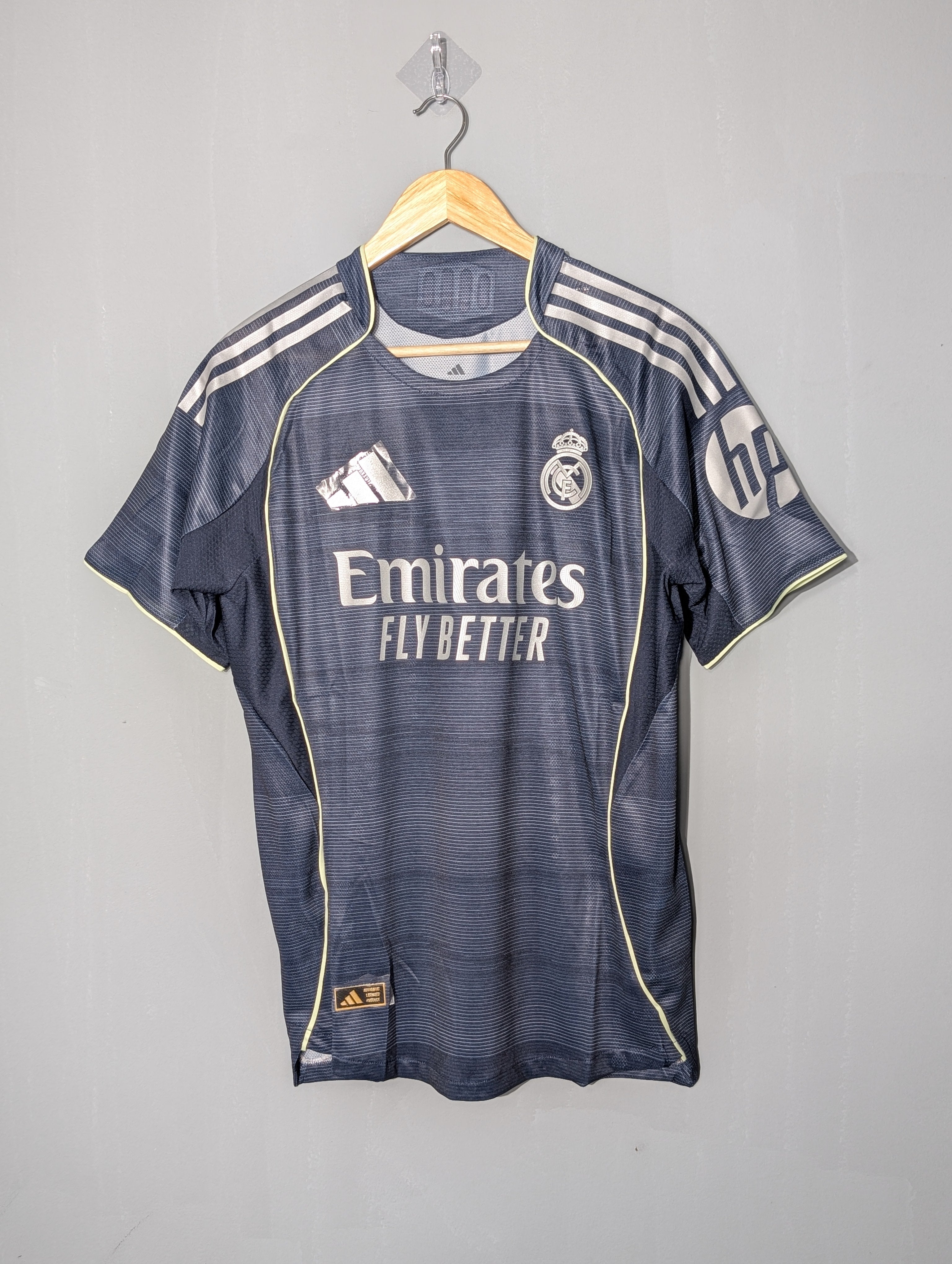 Real Madrid Away 25-26 player