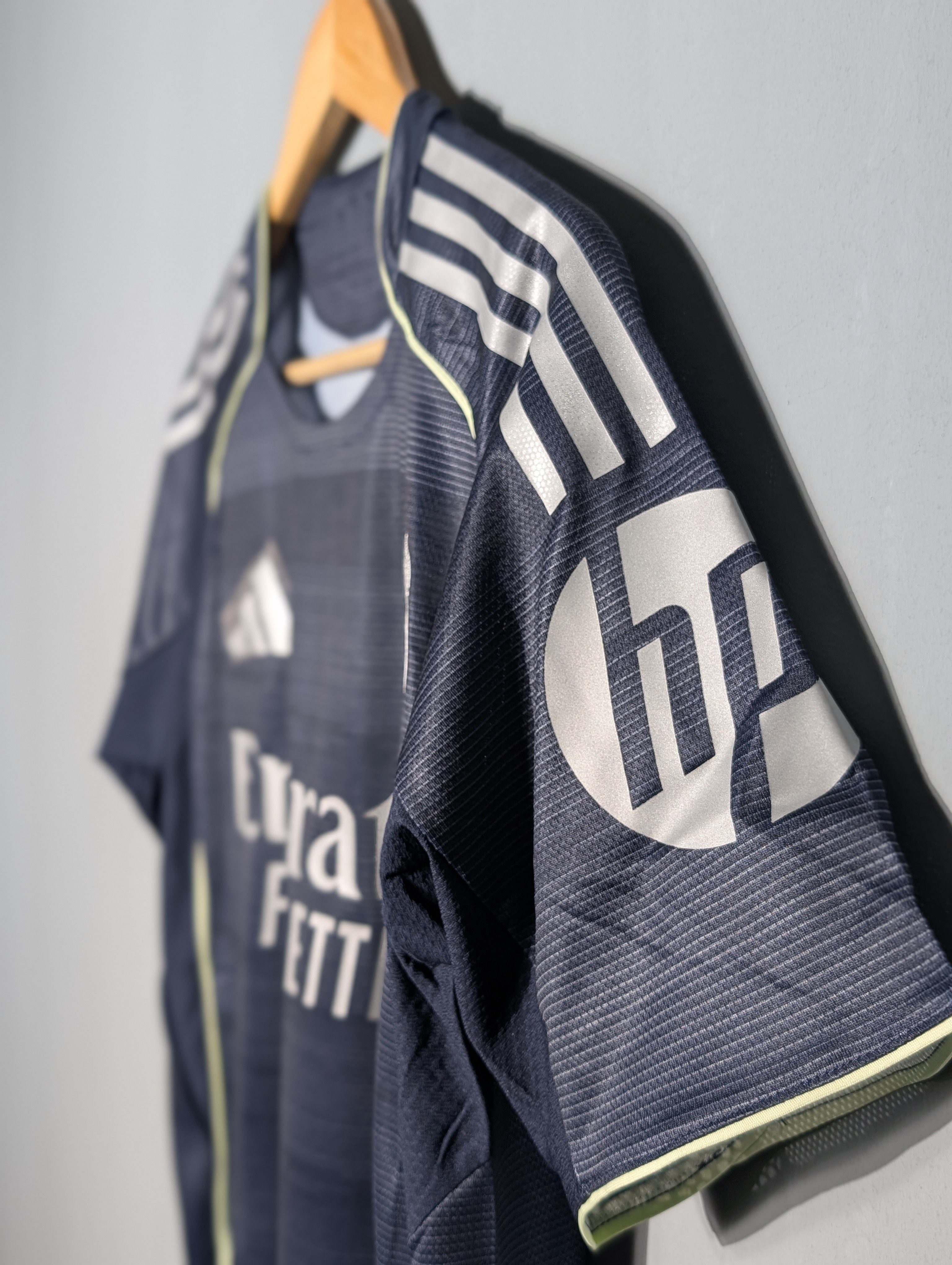 Real Madrid Away 25-26 player
