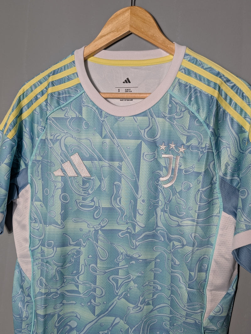 Juventus Away 25-26 Fan
