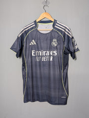 Real Madrid Away 25-26 Fan