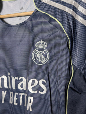 Real Madrid Away 25-26 Fan
