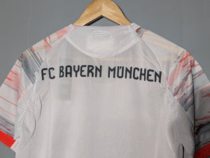 FC Bayern Away Fan Edition Jersey 2025/26