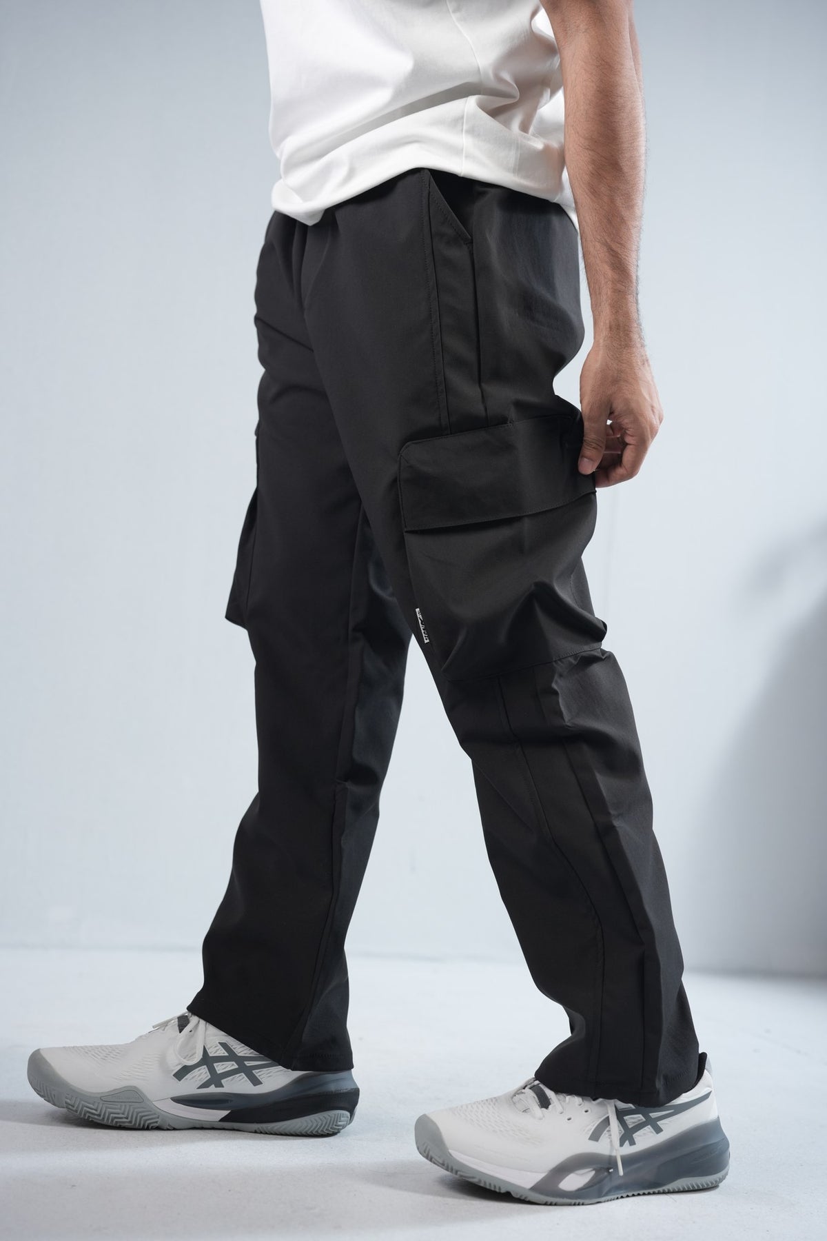 Premium Cargo Pant For Men & Women – Black, worn by model 2 | BYSPORTS