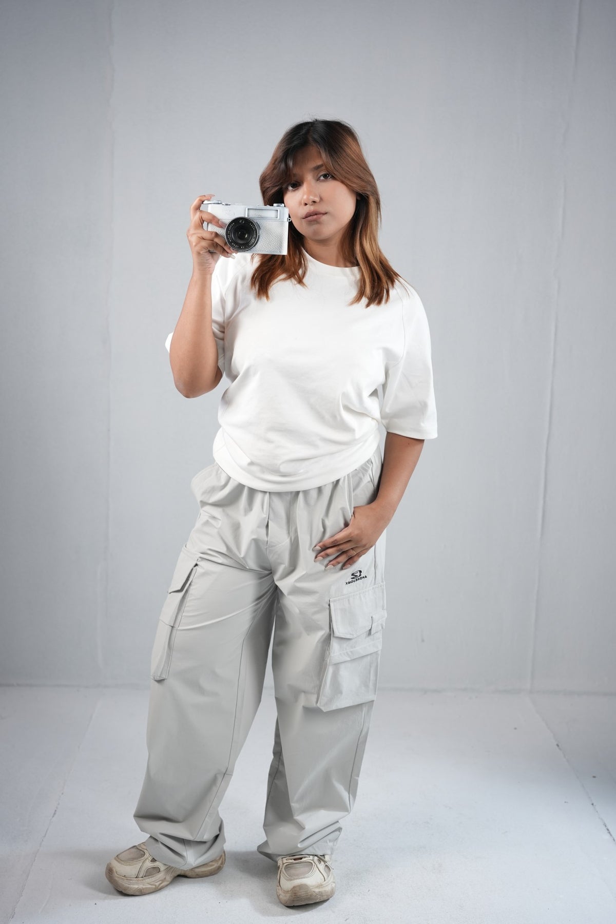 Premium Multi-Pocket Cargo Pant For Men & Women – Light Grey, worn by model 4 | BYSPORTS