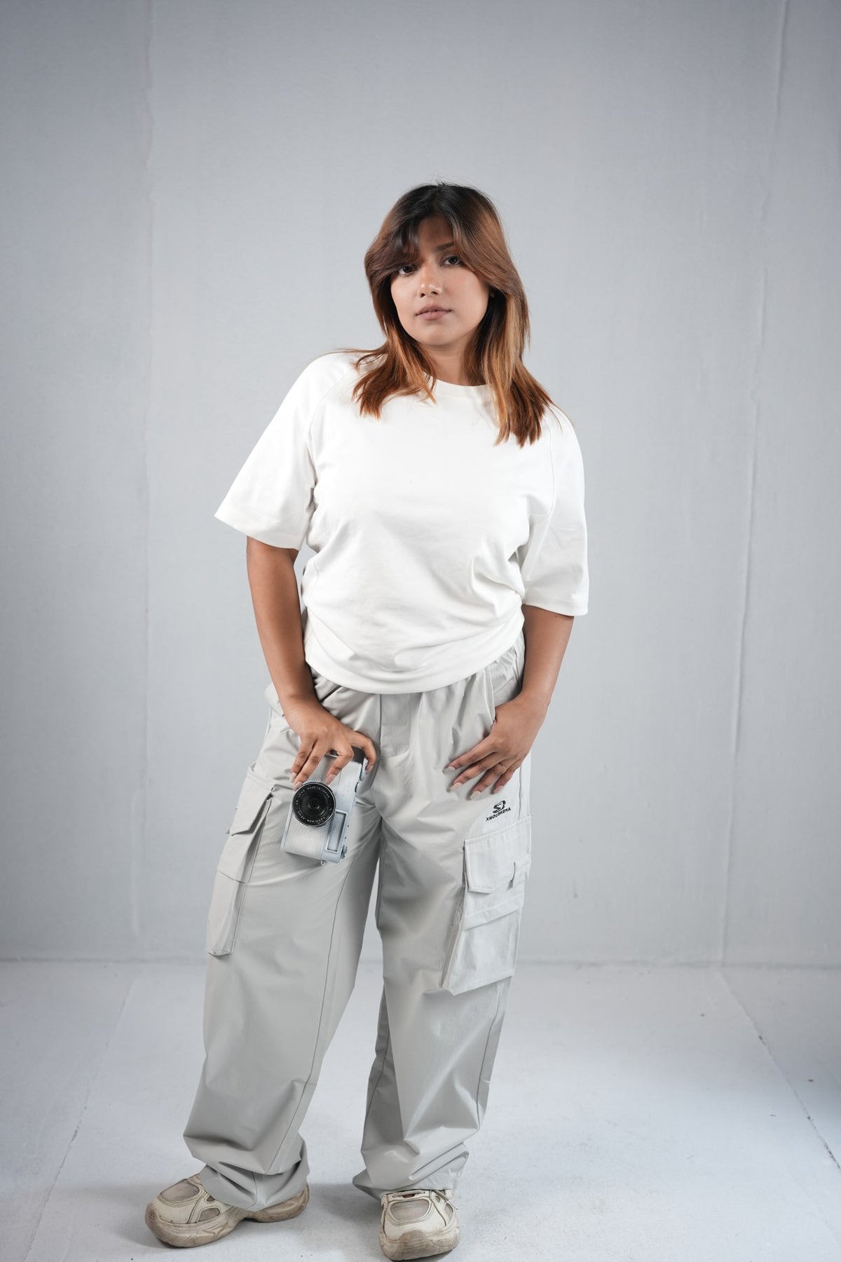 Premium Multi-Pocket Cargo Pant For Men & Women – Light Grey, worn by model 5 | BYSPORTS