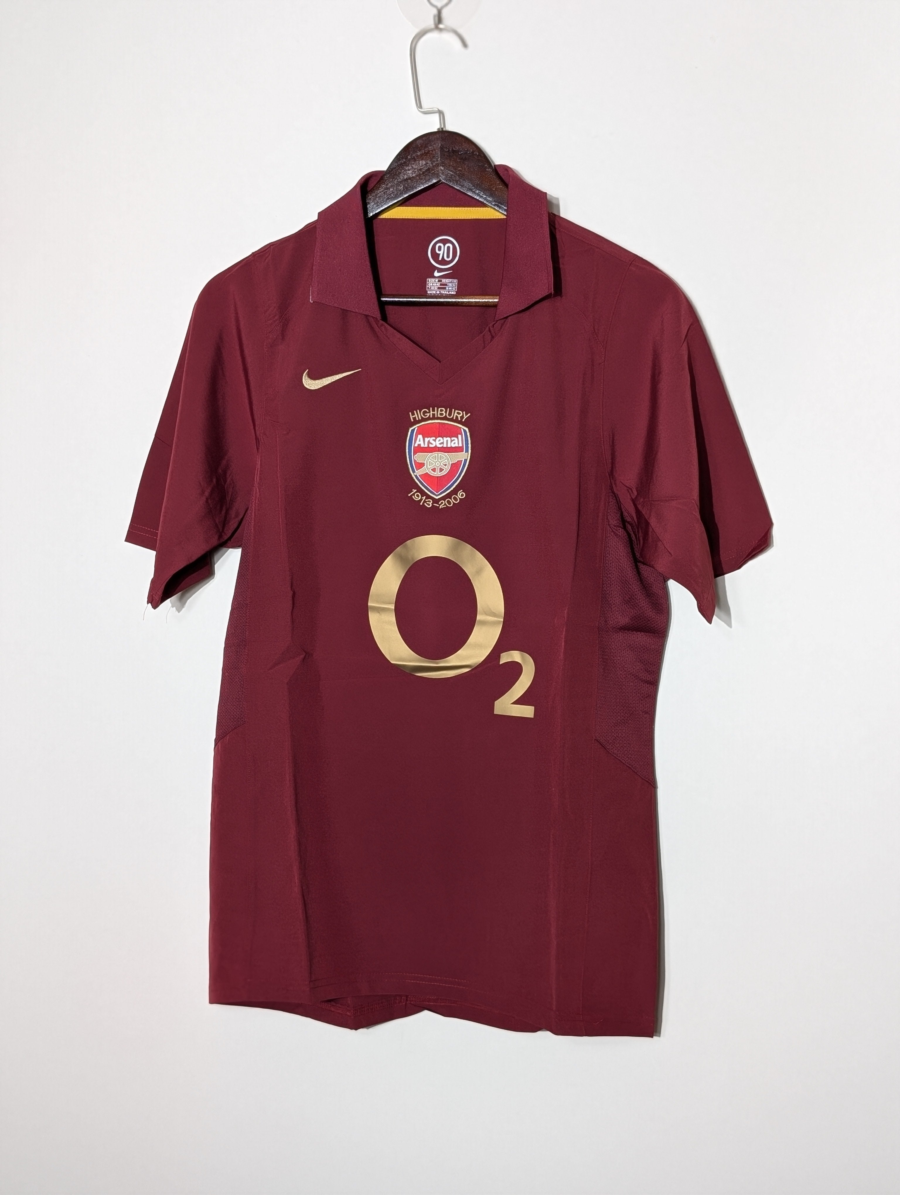 Arsenal 2005/06 Home Retro kit