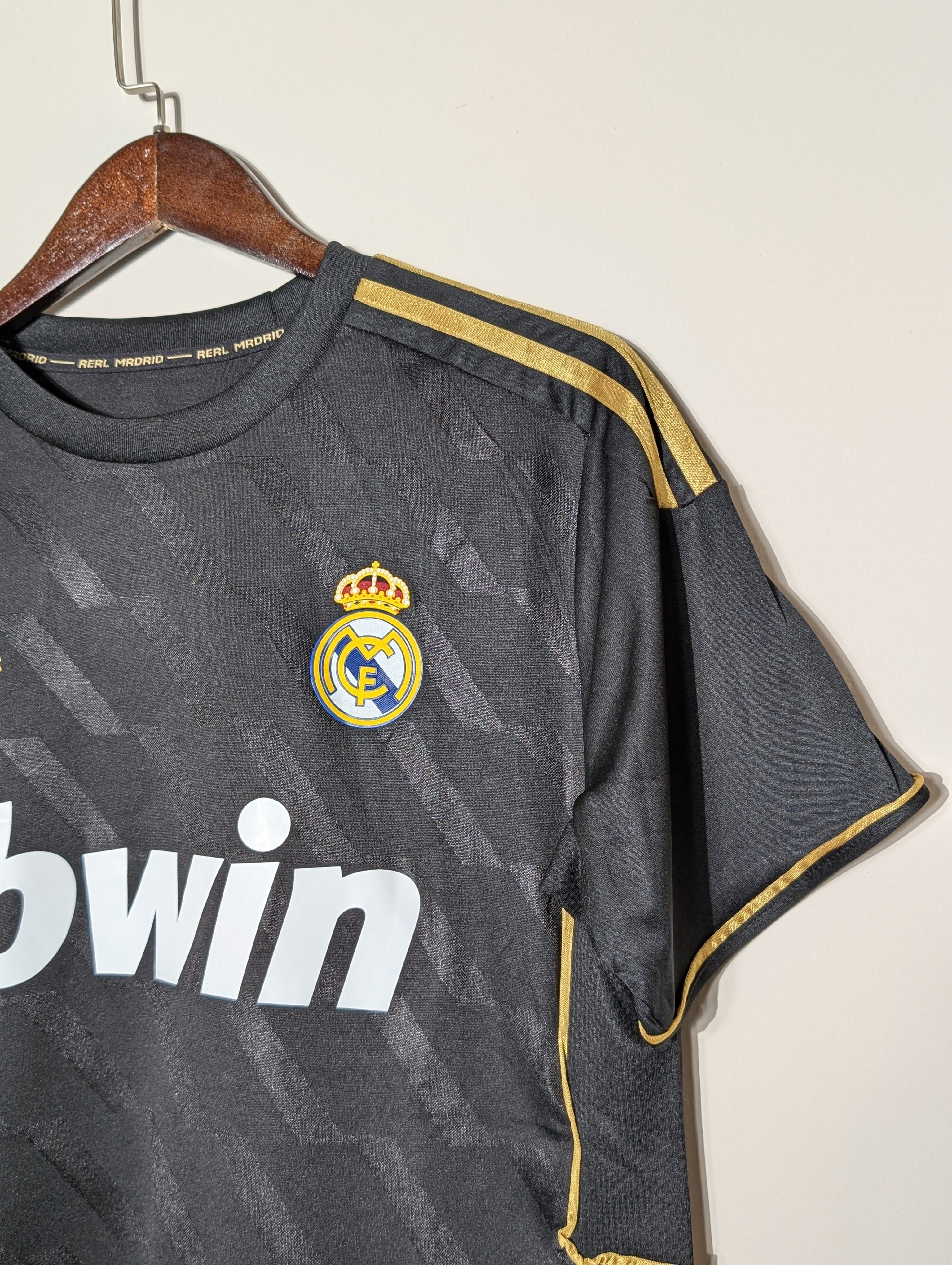 Real Madrid Away 2011/12 Retro kit