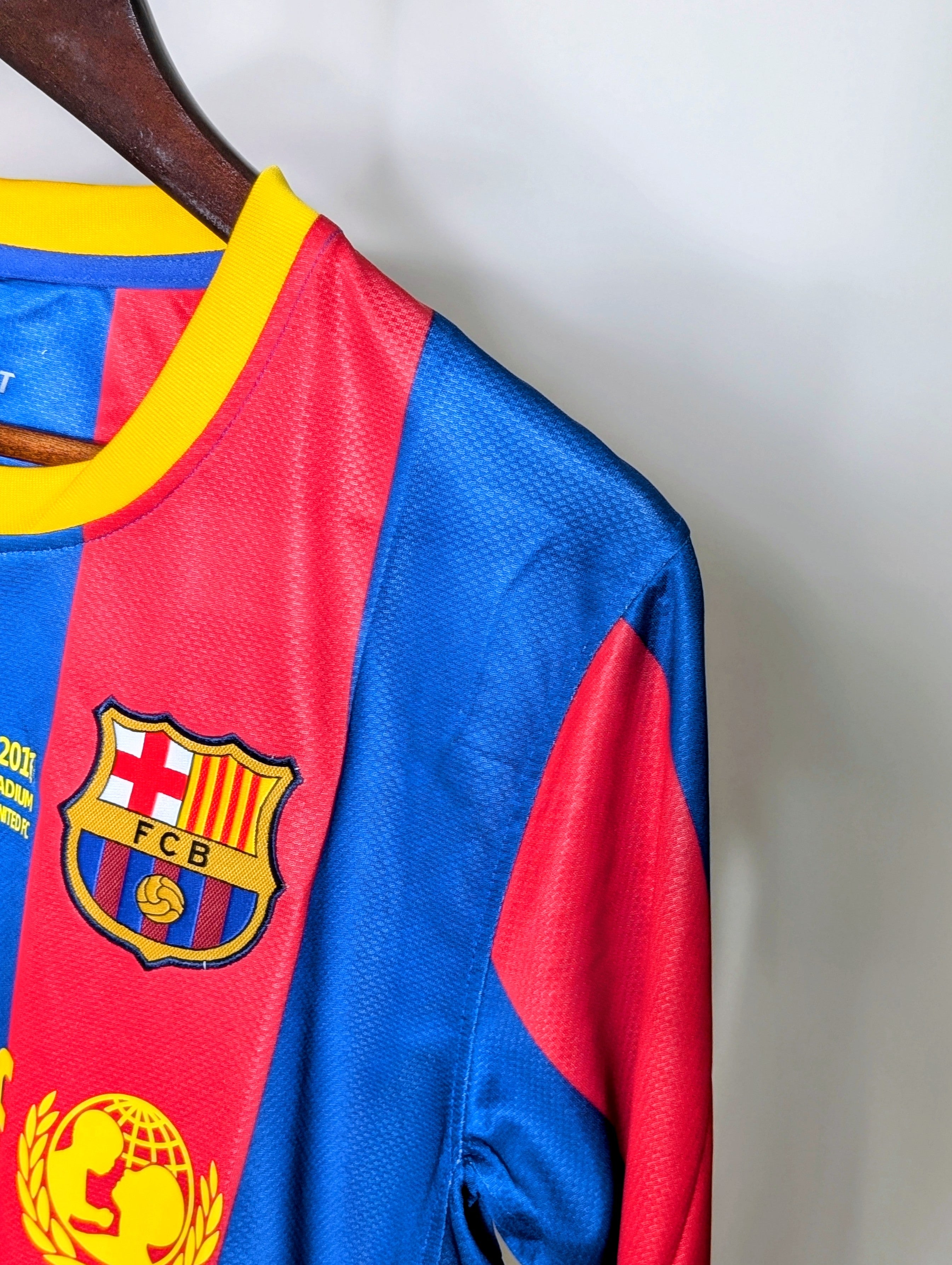 Barcelona Home  UCL Final London 2011  Classic Retro Full Sleeve Jersey