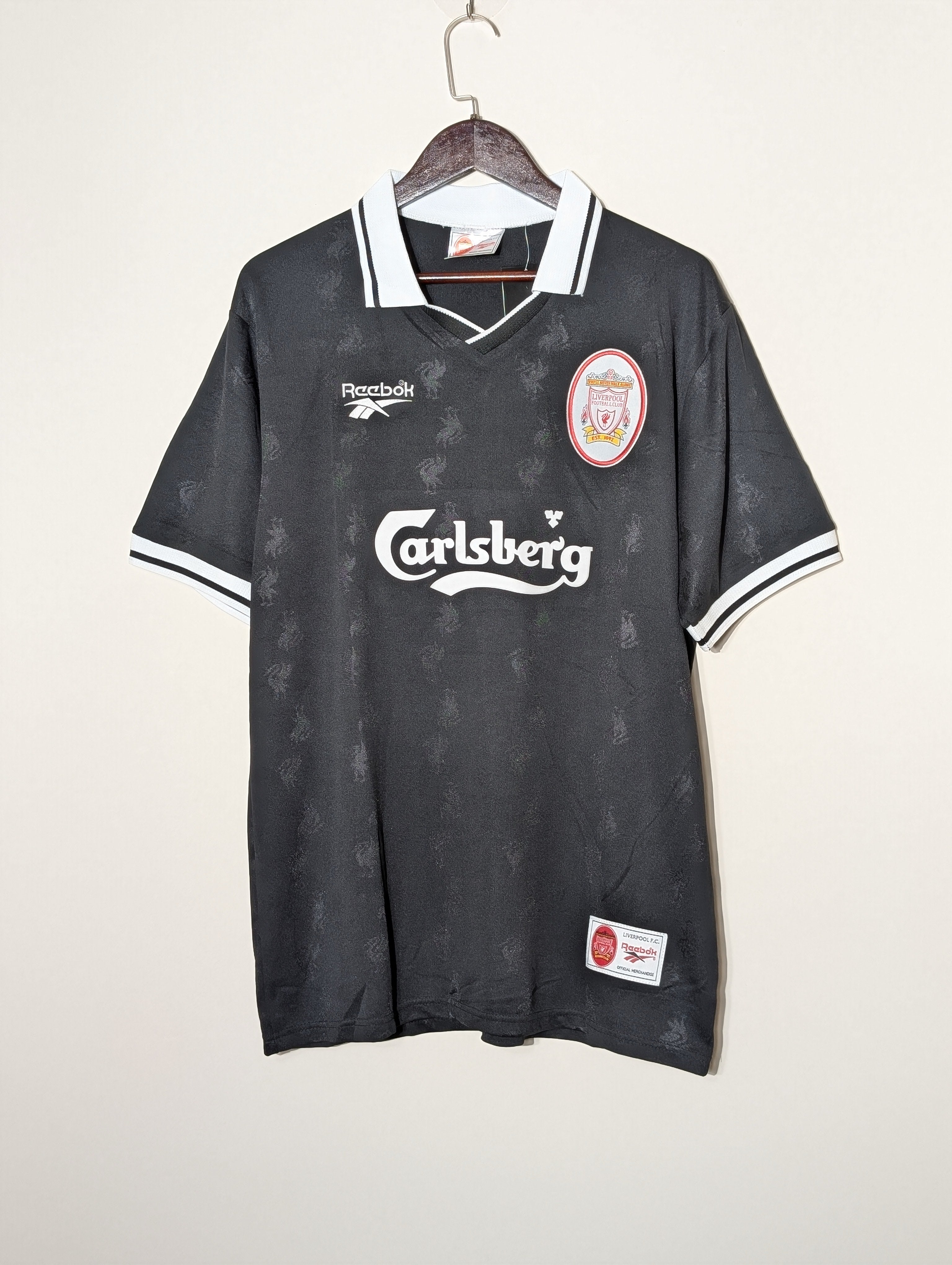 Liverpool 1996/97 Away Retro kit