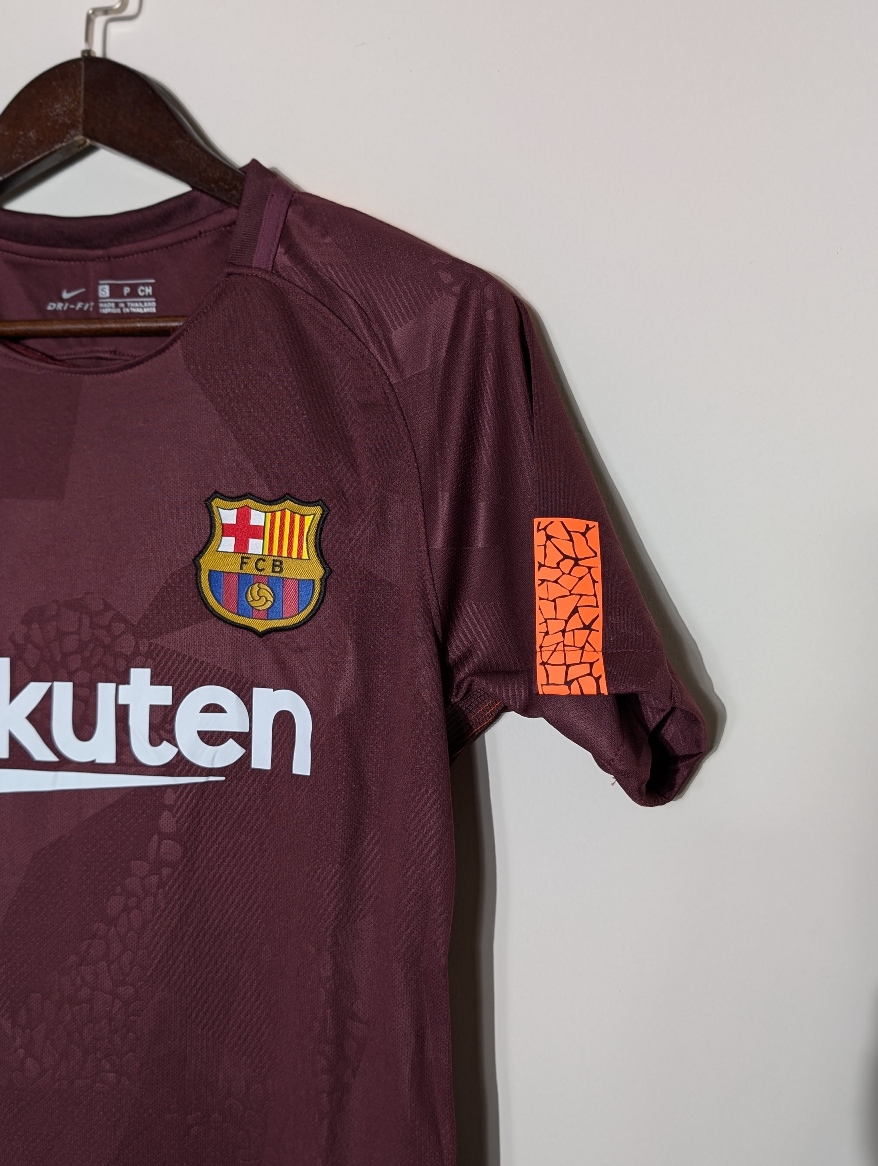 FC Barcelona 2017/18 Third Retro Kit