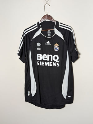 Real Madrid 2006/07 Away Retro Jersey