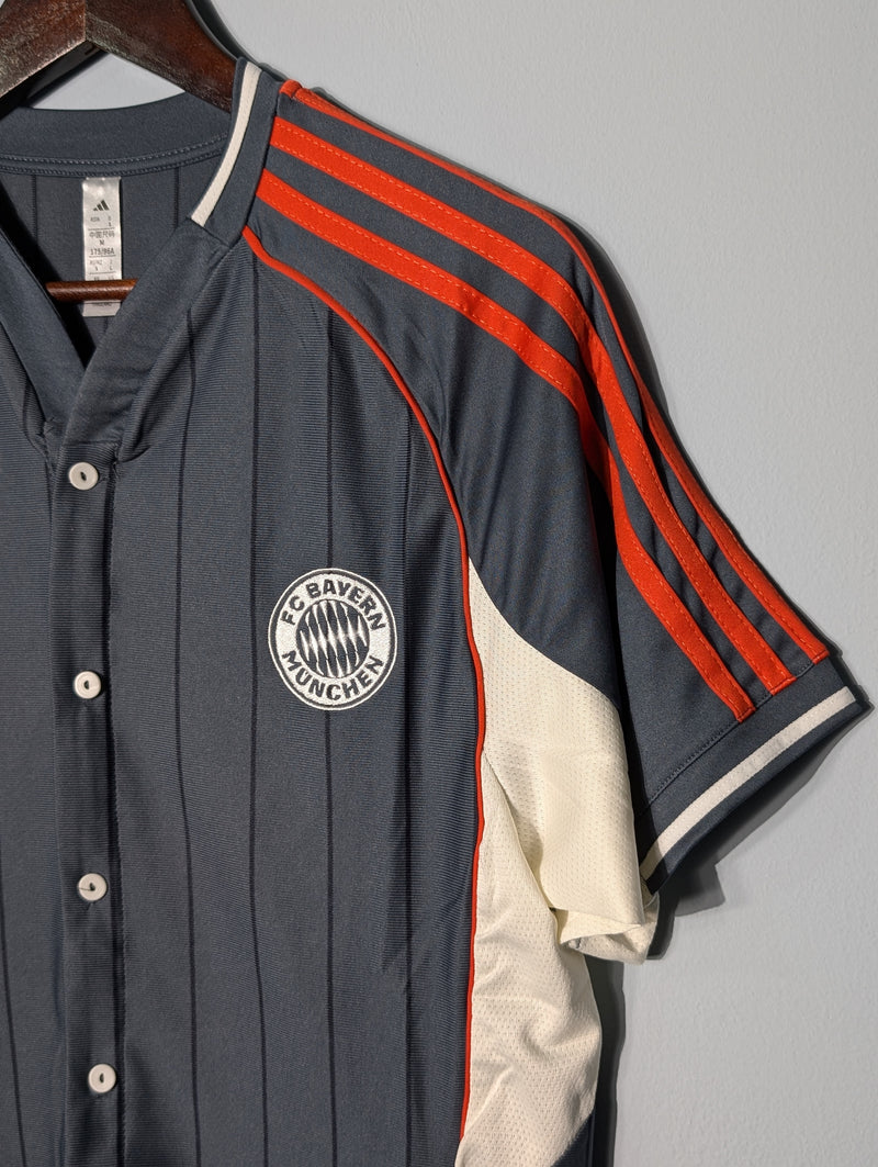 FC Bayern 25/26 Travel kit