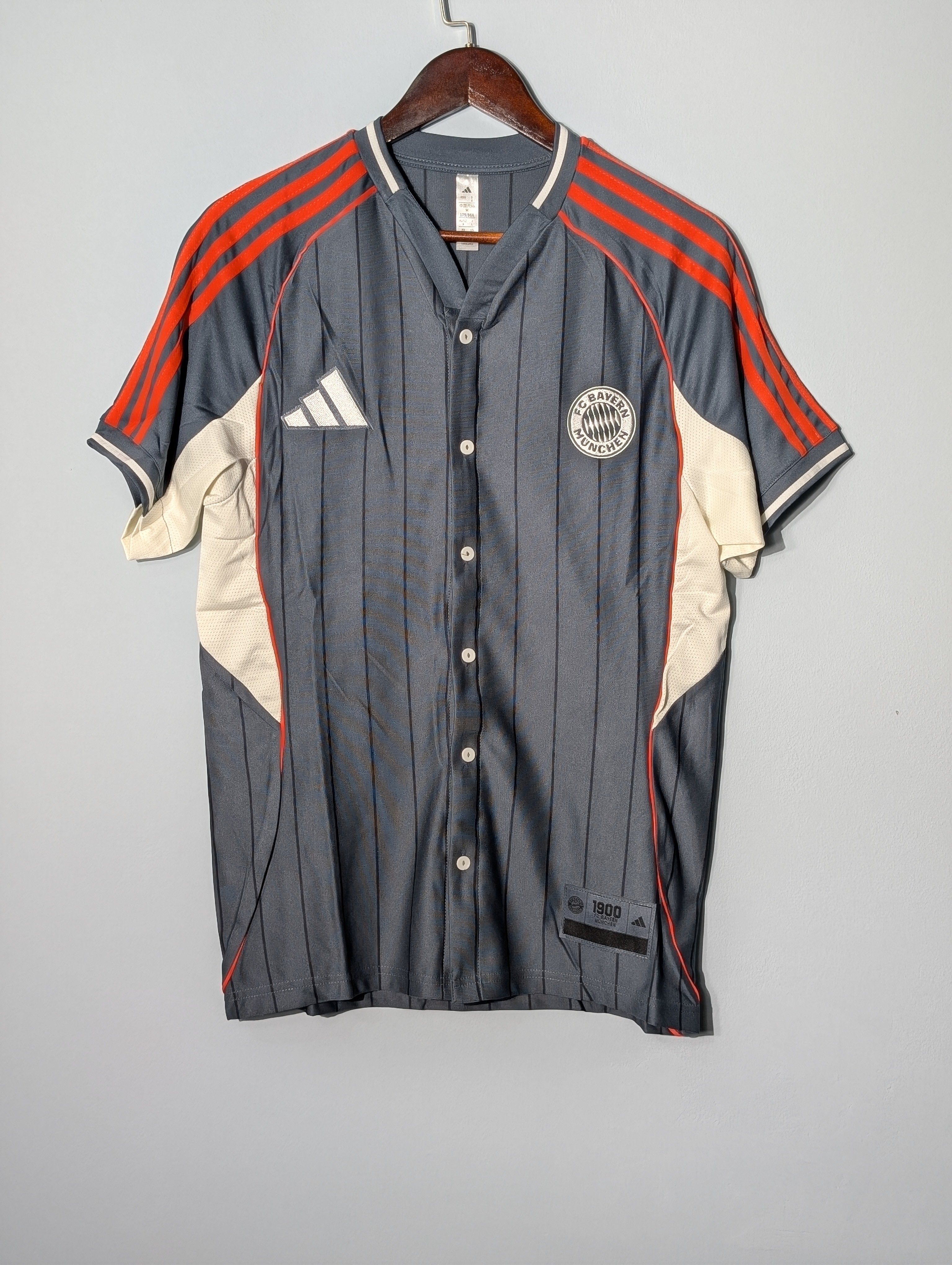 FC Bayern 25/26 Travel kit