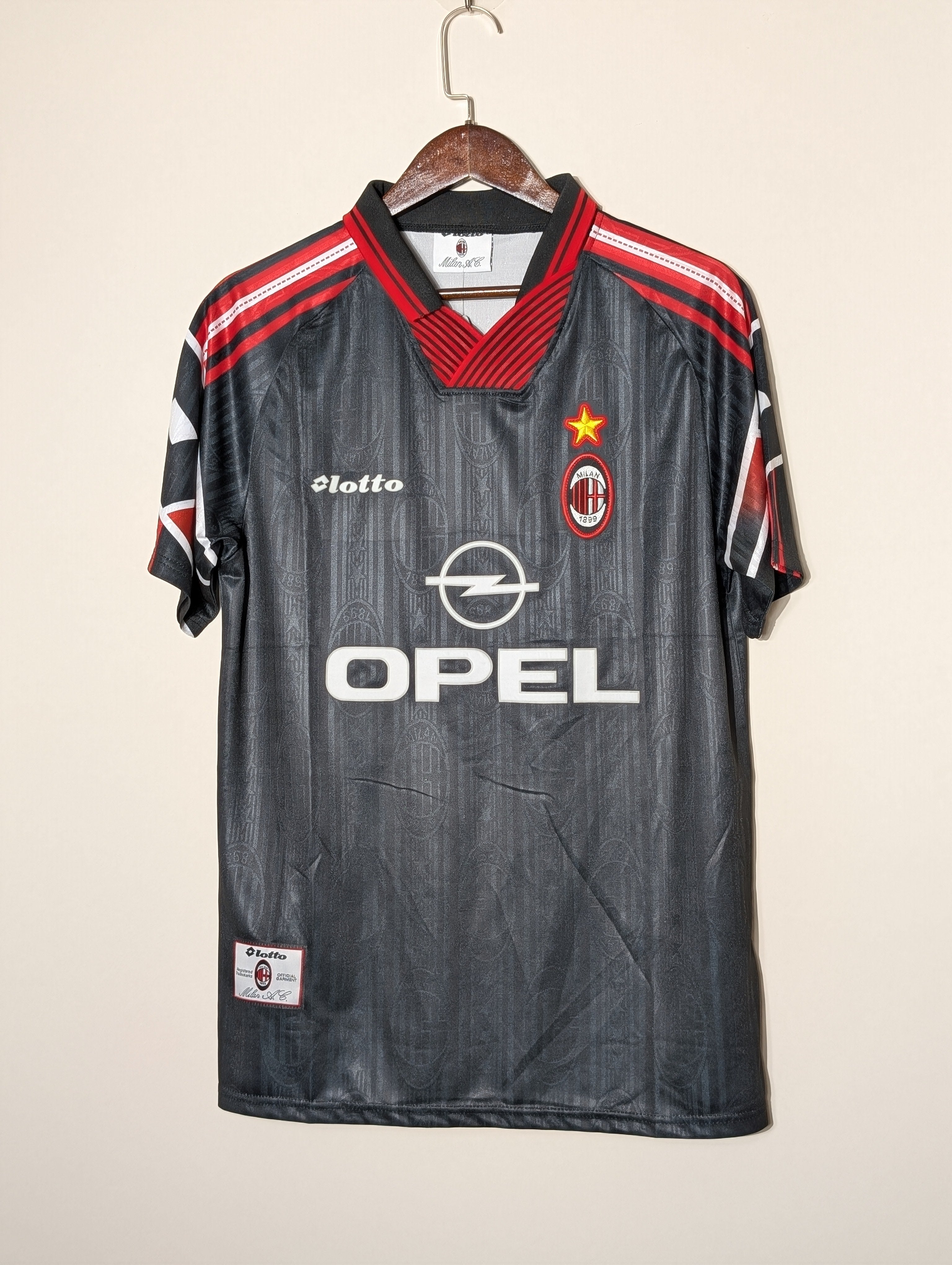 AC Milan 1997/98 Away Retro kit