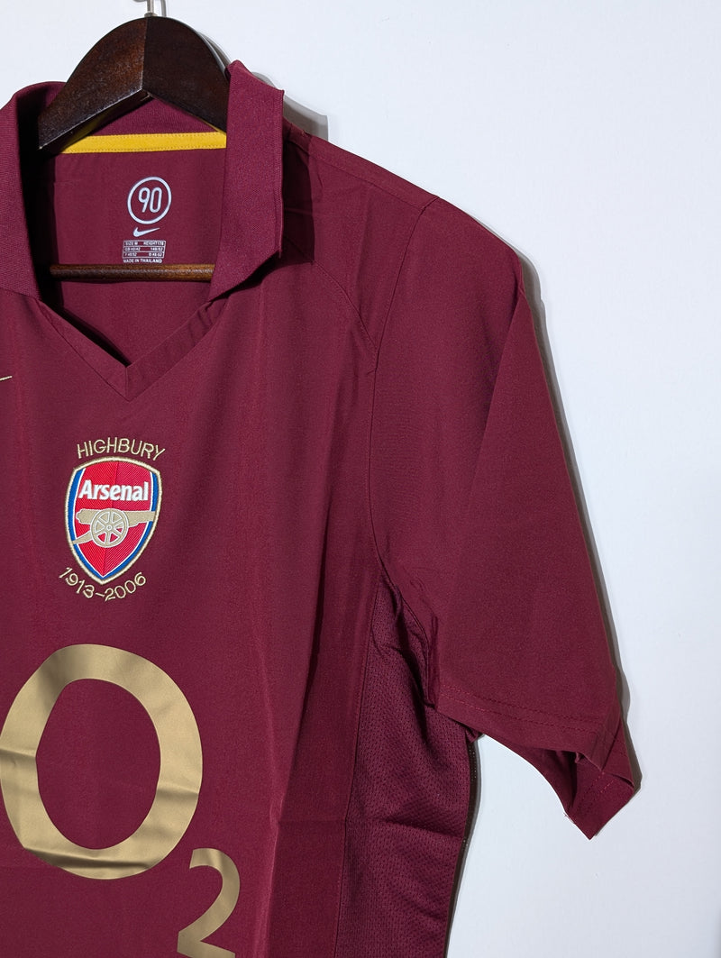 Arsenal 2005/06 Home Retro kit