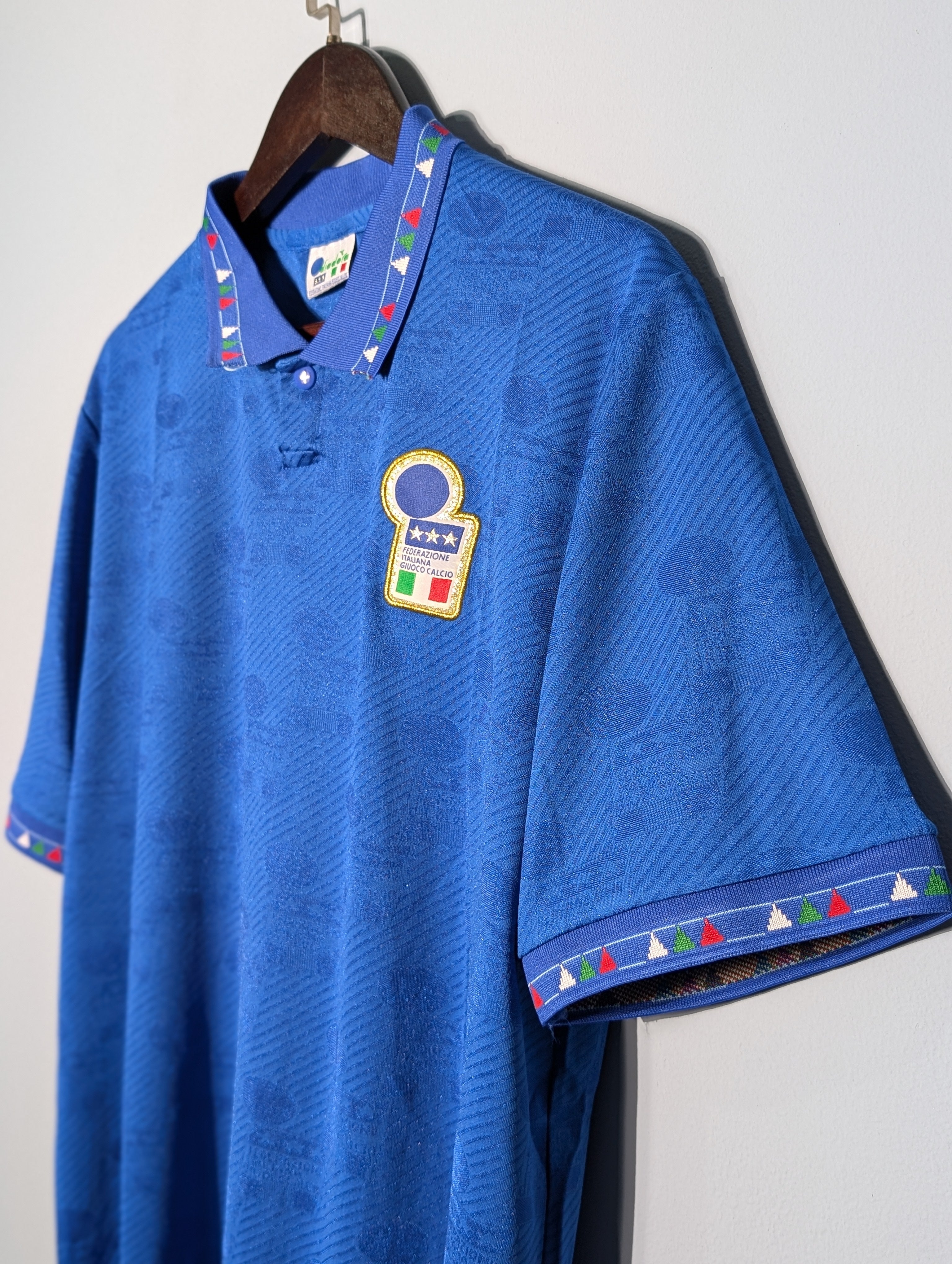Italy 1994 Would Cup Home Retro kit