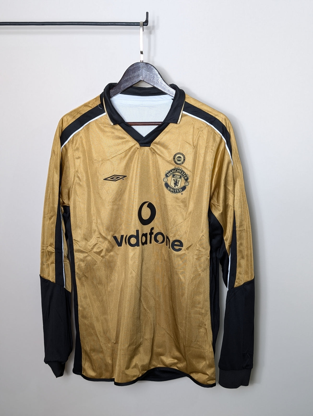 Manchester United 2001/02 Retro Jersey (Double Sided, Full Sleeve), full view from another angle 2 | BYSPORTS