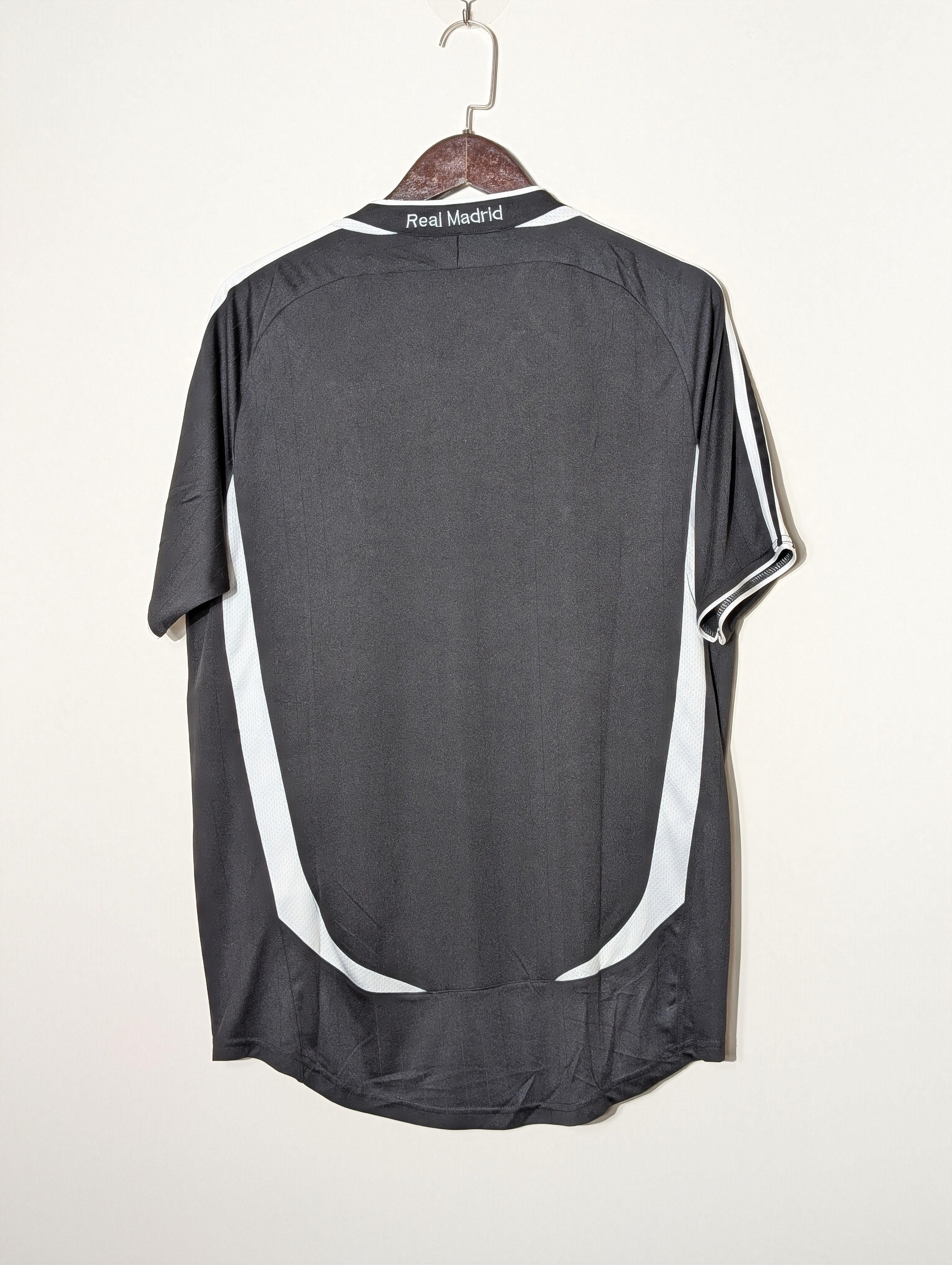 Real Madrid 2006/07 Away Retro Jersey