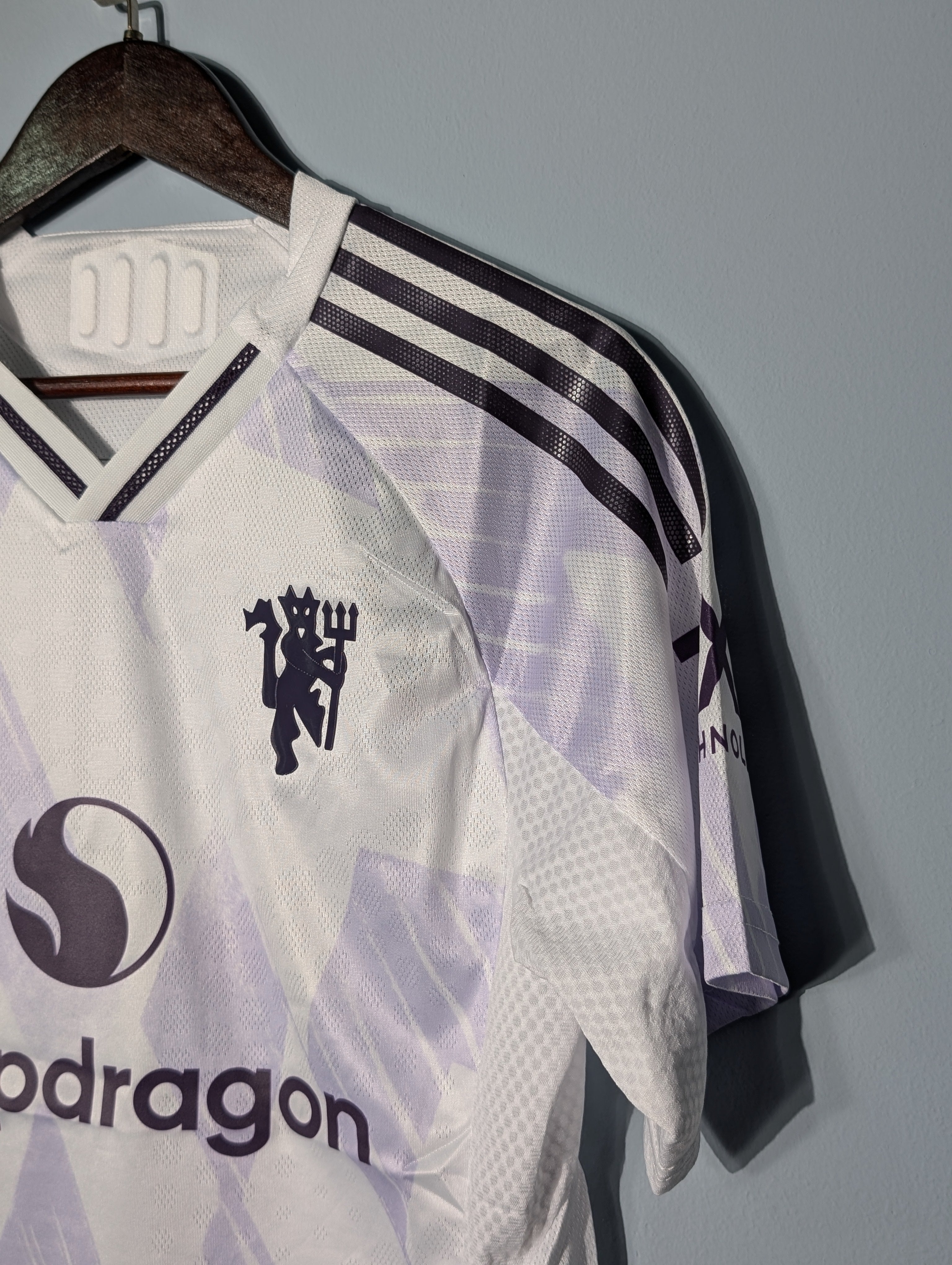 Manchester United Away 25/26 Player Edition