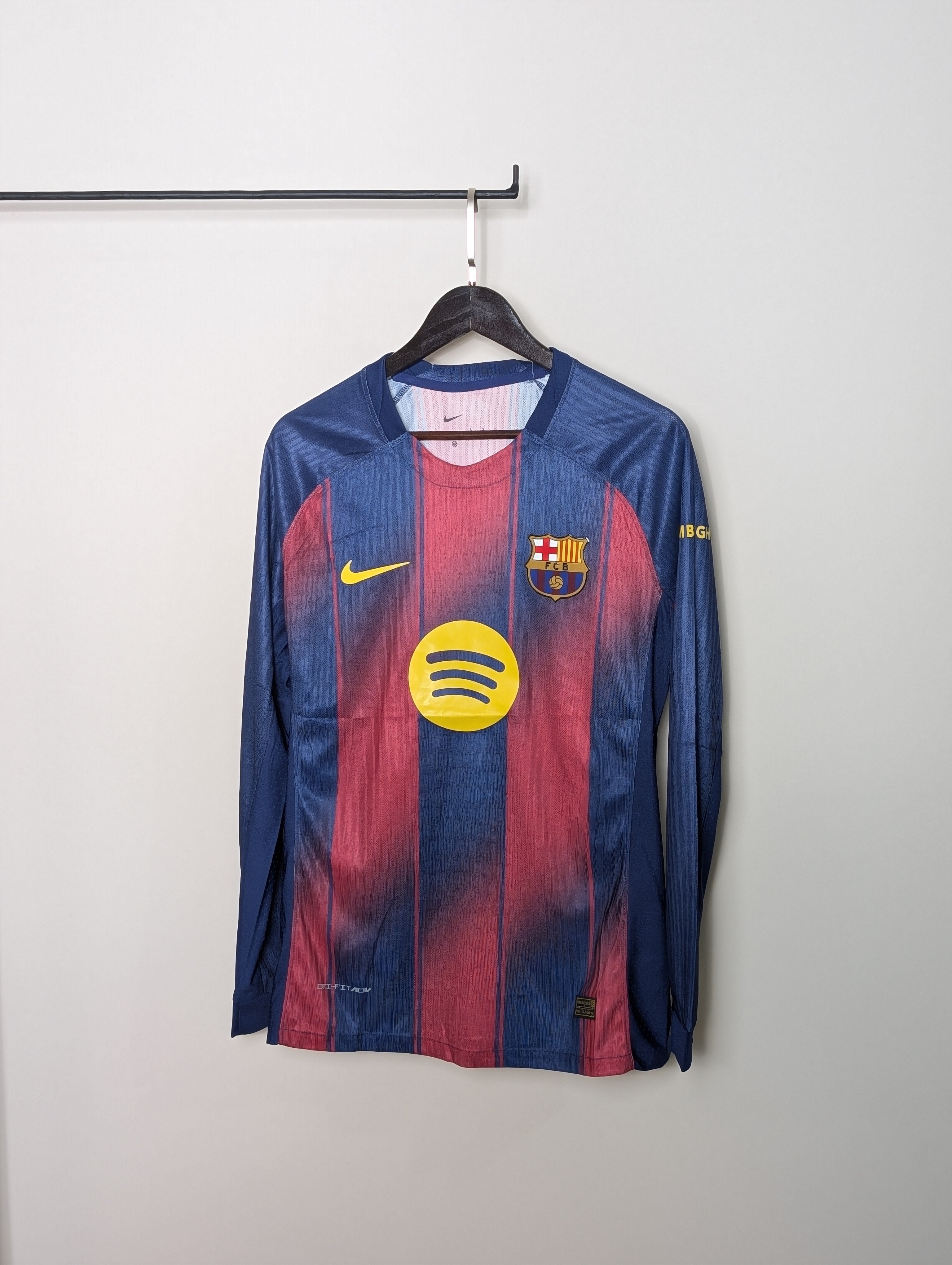 Barcelona Home 2025/26