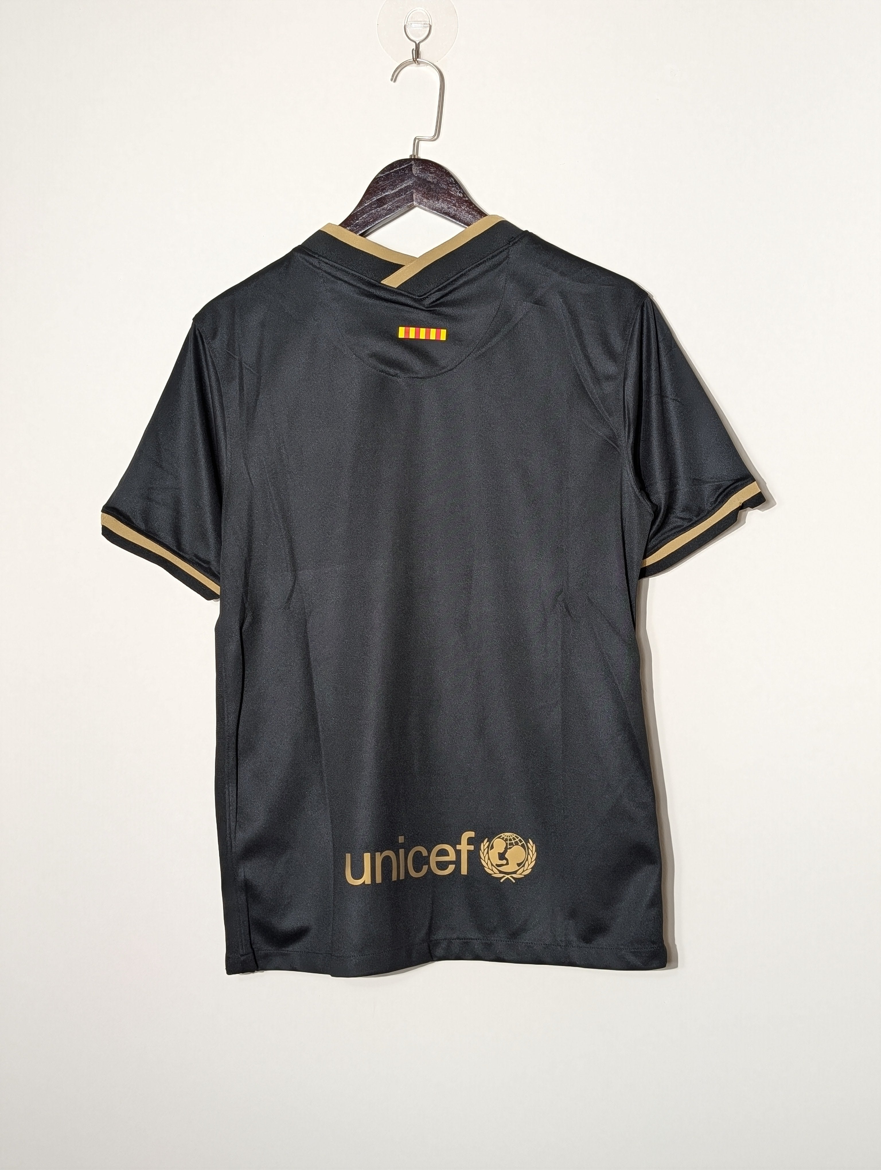 FC Barcelona 2021/22 Away Retro Kit